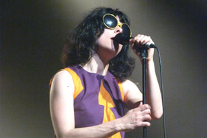 Clarika, elle de mieux en mieux
