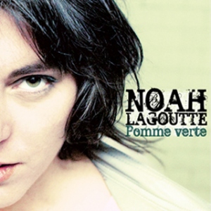 Noah, après avoir croqué la pomme