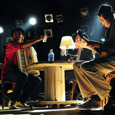 Ioanes trio, musique de roms et soleil de Forcalquier