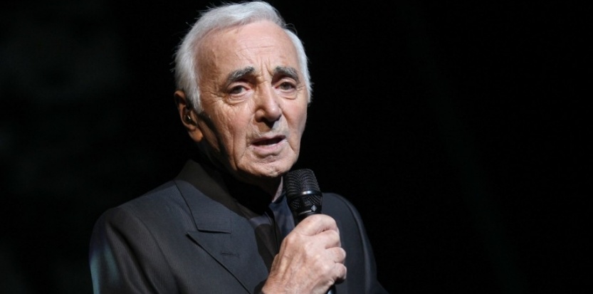 « Y’a d’la joie »… ou pas !  Aznavour et le centenaire Trenet  : l&rsquo;histoire d’un concert mensonger