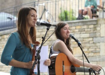 Barjac 2014 : Garance et Lise Martin, « elles et leurs voix »