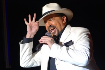 Eric Morena (photo site Encoreaucirque)