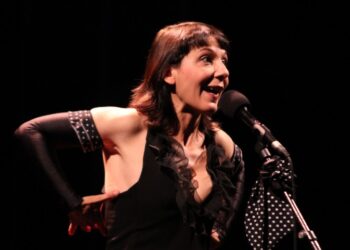 Barjac 2014 : Miravette, cul-cumularde de la chanson