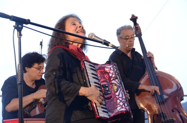 Pourchères 2015. Michèle Bernard : l&rsquo;amour et tout ce qui s&rsquo;ensuit !
