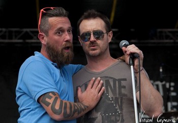 Les Fatals Picards : leur père était tellement de gauche... (photo Vincent Capraro)