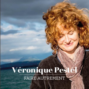En exclusivité pour NosEnchanteurs, la pochette du nouvel album de Véronique Pestel, qui sortira à la mi-janvier 2017.