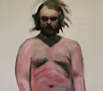 LE CD : MANIFESTE CONTRE LA PEUR Tel est le titre du 2ème CD du groupe. La pochette s’orne d’un auto-portrait de Karl Gagnon (car il peint aussi). Encadrée de deux délicats prélude et postlude, 11 chansons s’offrent à nos oreilles surprises. Ça fuse, ça pulse, ça hip-hoppe, ça rocke. Ça mélange guitares lourdes et voix de tête, électro-pop et funk. Pour nous raconter des histoires - pas toujours compréhensibles - d’une triste héroïne qui sombre dans la drogue (Je suis désabusée/Et j’abuse pour oublier), d’amours homosexuelles (Elle lève sa robe et son amie dérobe/Le diamant des amantes/Au beau milieu des roses), de pratiques fétichistes (Bondage/Ça la fait bander), d’hommage à un poète disparu (Calude a des ailes au milieu de ses verbes) ou de perroquets dans un tiroir en bois. Difficile d’aimer tout en bloc dans un tel album, généreux mais disparate, mélodique et distordant, surprenant ou emmerdant. Mais à coup sûr ne restera-t-on pas indifférent !!!