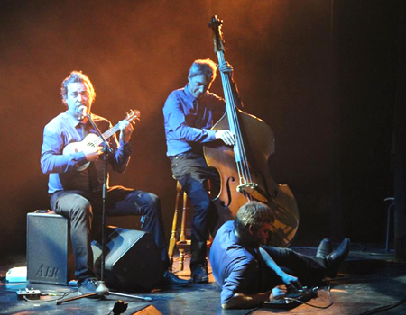 Les Polis Sont Acoustiques, chanson française complètement à l&rsquo;ouest