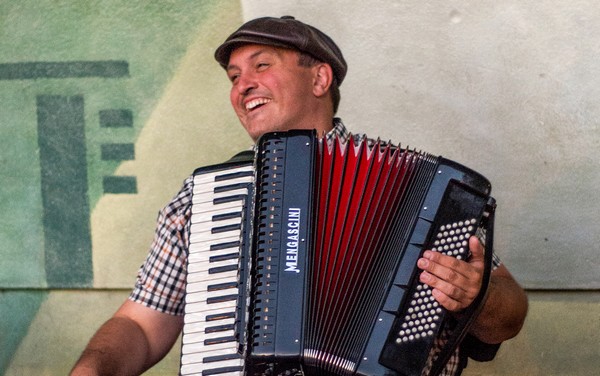 Festival des Chansons fraîches. On veut revoir le Normandin !