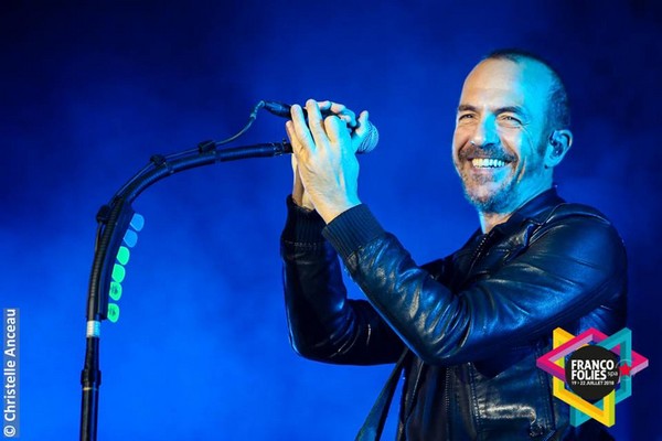 Spa 2018. Calogero, il joue de la musique et plutôt pas mal !