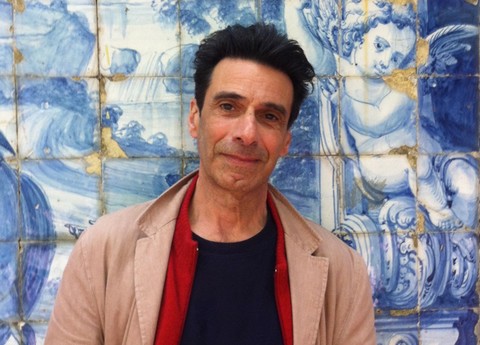 Michel Arbatz, sous les pavés les plages assassines