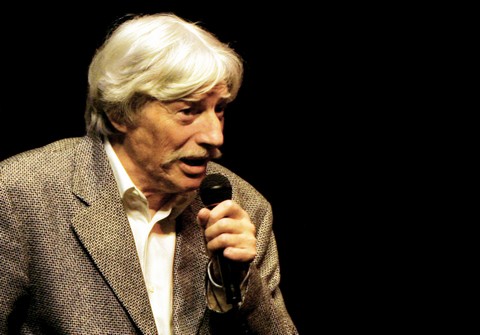 Ferrat par Belleret, biographie d’un chanteur révolté jusqu’au bout