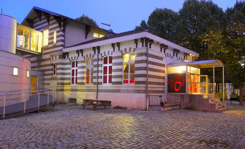 Le Hall confiné veut chanter à l’oreille de tous