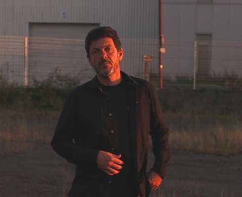 Hugo signe Chastanet