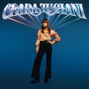 Clara Luciani, côté histoires de cœurs