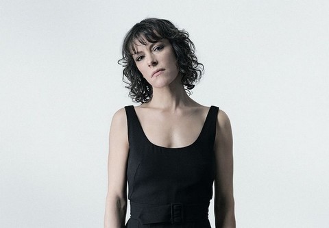 Emily Loizeau, si près du soleil