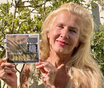 BONNE NOUVELLE ! Un super album, dans une superbe collection pour retrouver les textes de Bernard. Ses chansons vivent à travers les voix de tous ces chanteurs de talent réunis dans cet album. Merci à  Michel Kemper (Nos enchanteurs) et à Christian de Tarlé (EPM) de continuer, avec nous, à faire vivre et connaître les chansons de Bernard. Disque disponible dès cette fin de semaine là où la chanson française a encore sa place !!!!! Bonne écoute à toutes et tous. DOMINIQUE DIMEY