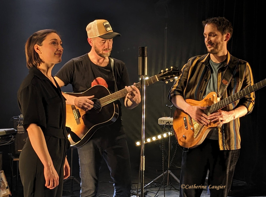 Tom Poisson en trio, l&rsquo;inquiétude, la tendresse et l&rsquo;espoir