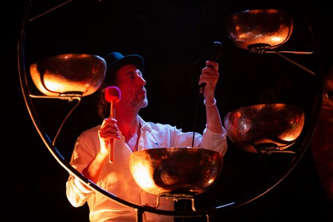 Antraigues 2023. Arthur H, le chanteur de la lune