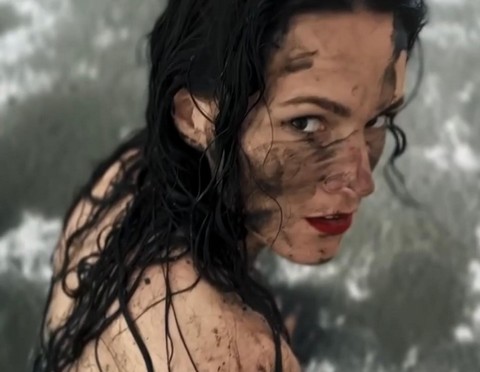 Clara Ysé, entre douleur et douceur