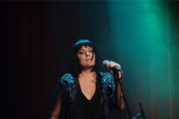 Armelle Yons Photos ©Gilles Crampes