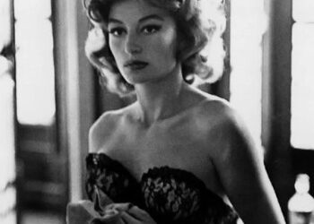 Anouk Aimée, voix chantée Jacqueline Danno « (Chanson de) Lola »