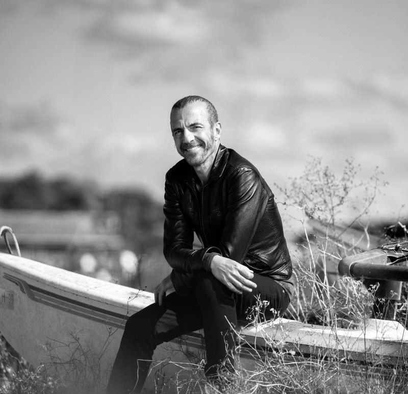 Avec l’album X, Calogero acte sa cinquantaine