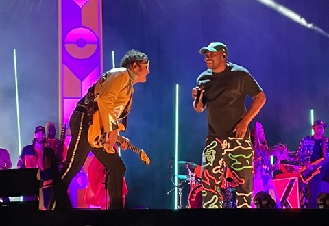 L'arrivée surprise de MC Solaar sur scène