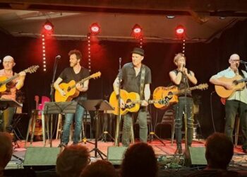 La chanson essentielle de Frasiak, Bobin, Bossone, Buffaud et Cunin